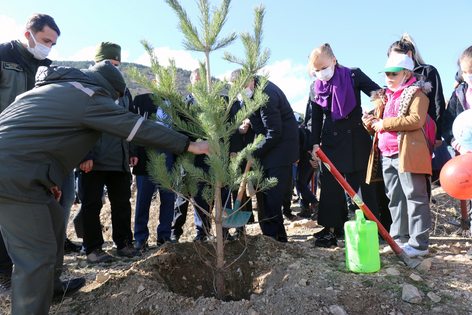 Gümüşhane’de Milli Ağaçlandırma Gününde binlerce fidan toprakla buluştu 31