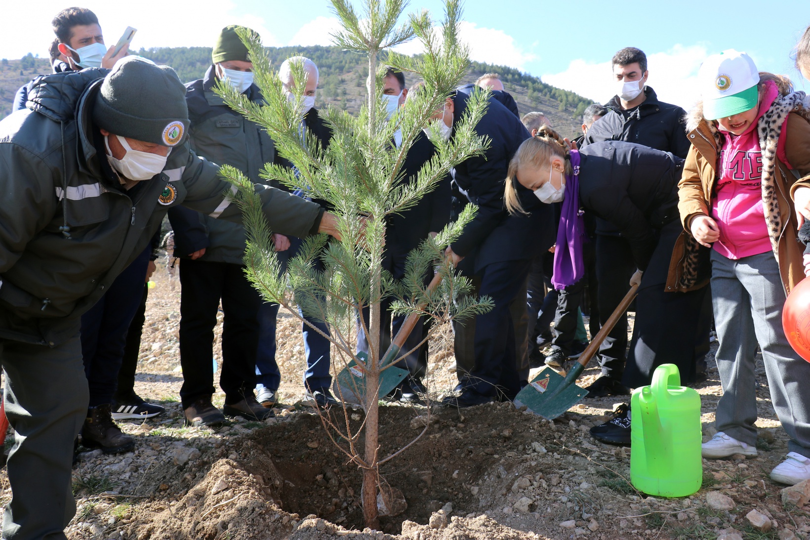 Gümüşhane’de Milli Ağaçlandırma Gününde binlerce fidan toprakla buluştu 21