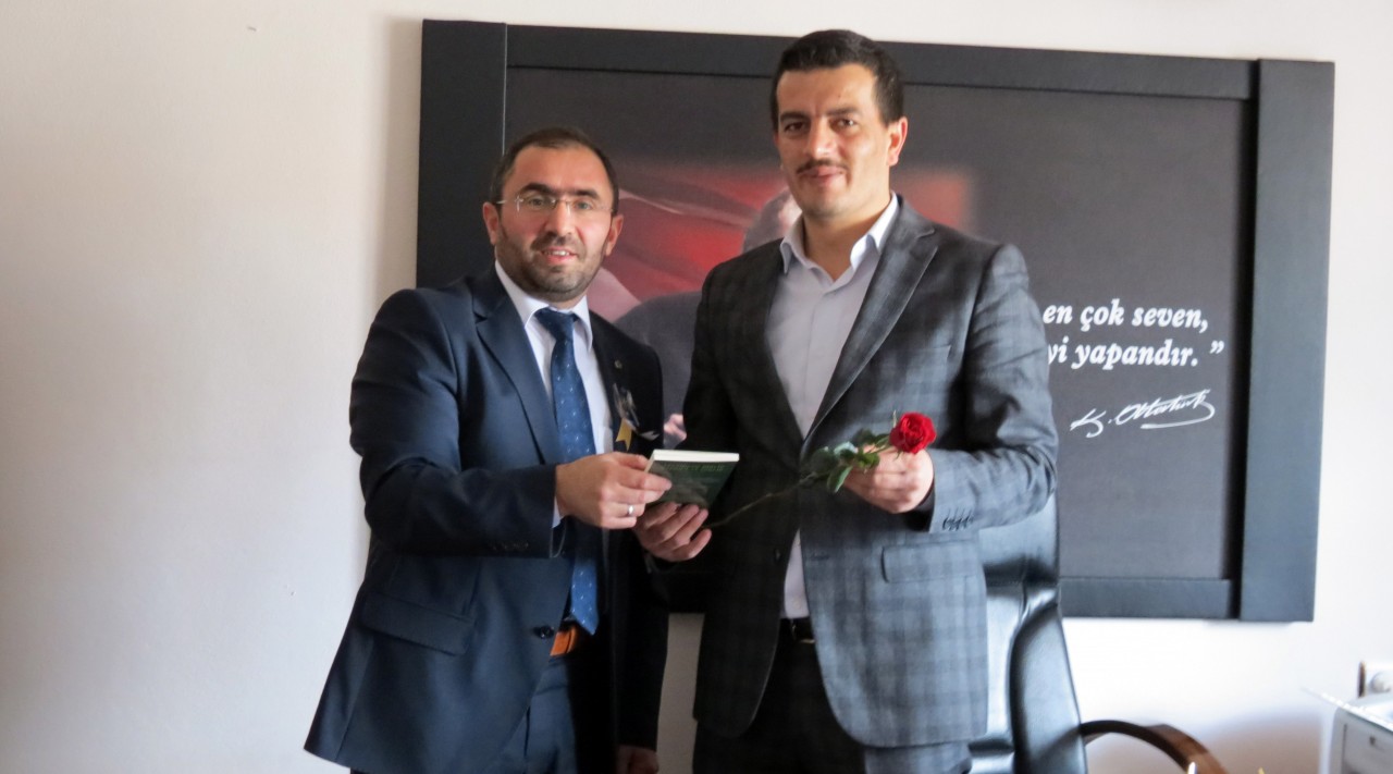 Kelkit’te vatandaşlara 2 bin Kutlu Doğum gülü 3