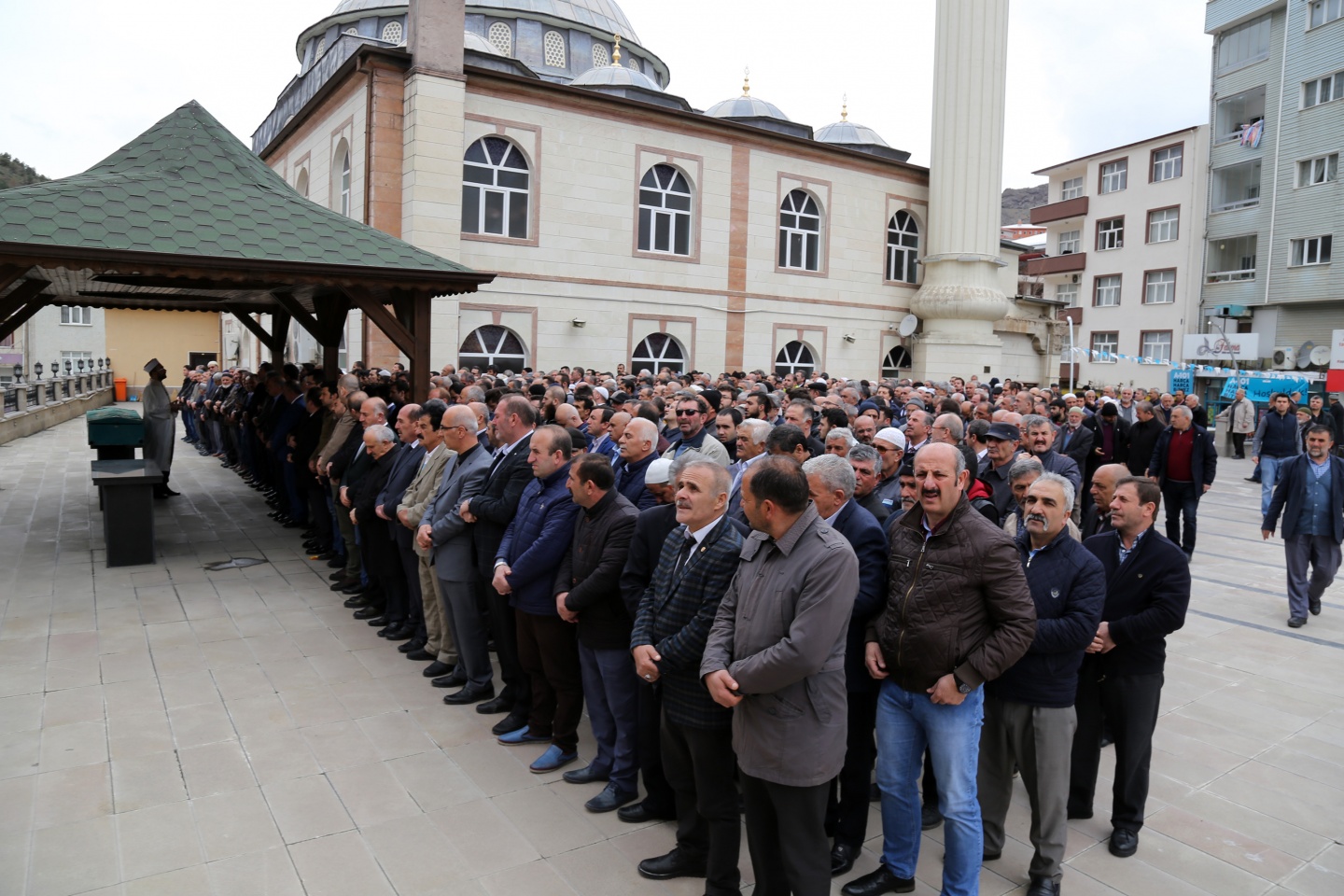 Paşa müdür son yolculuğuna uğurlandı 5