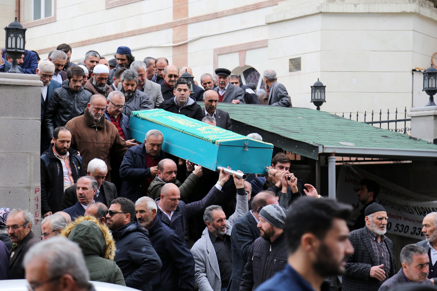 Paşa müdür son yolculuğuna uğurlandı 6