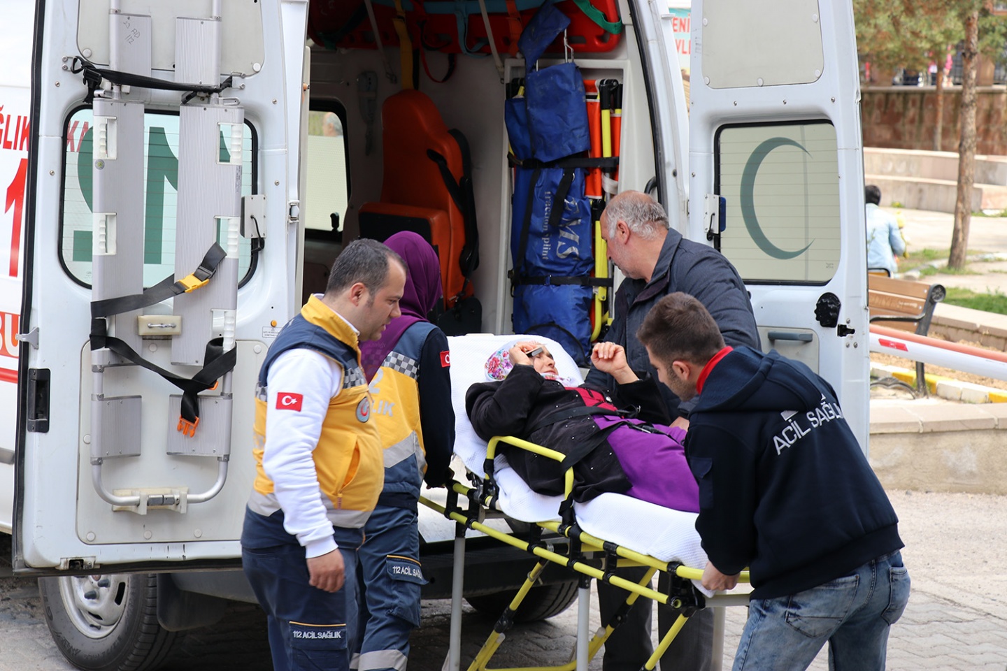 Gümüşhane'de hastalar sandıklara devlet eliyle götürülüyor 14