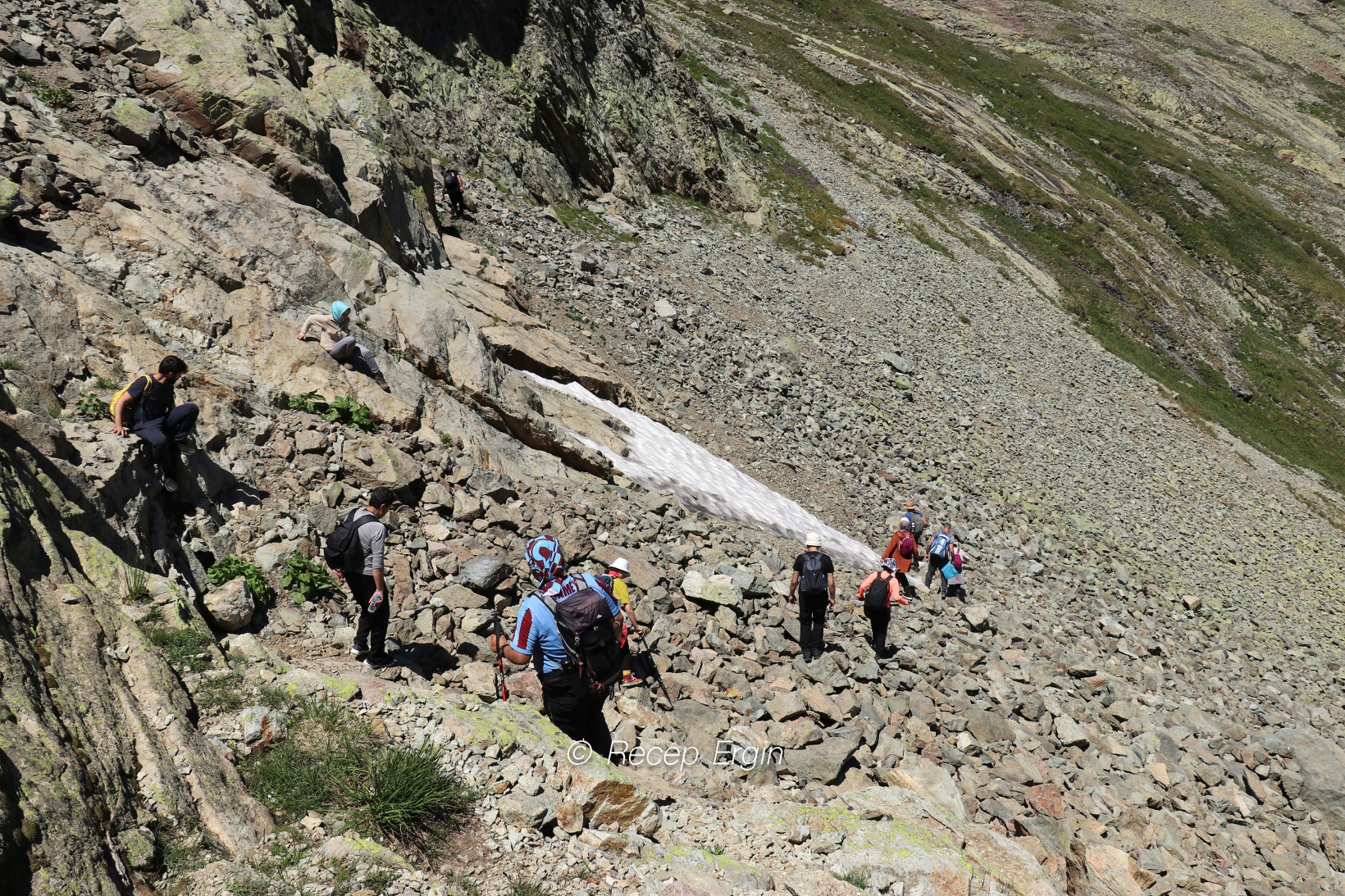 3 bin 333 metrede Yusuf Dikeç pozu verdiler 84