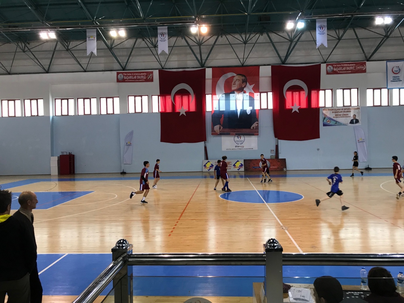 Hentbol grup müsabakaları başladı 5