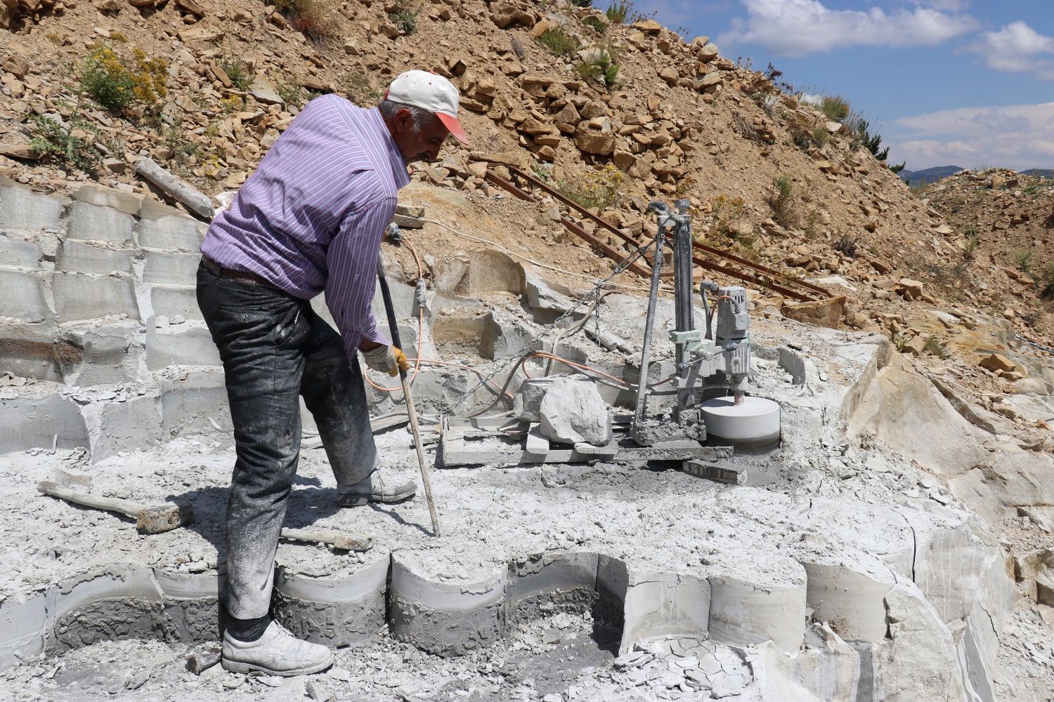 Ekmeğini taştan çıkaran son usta 46