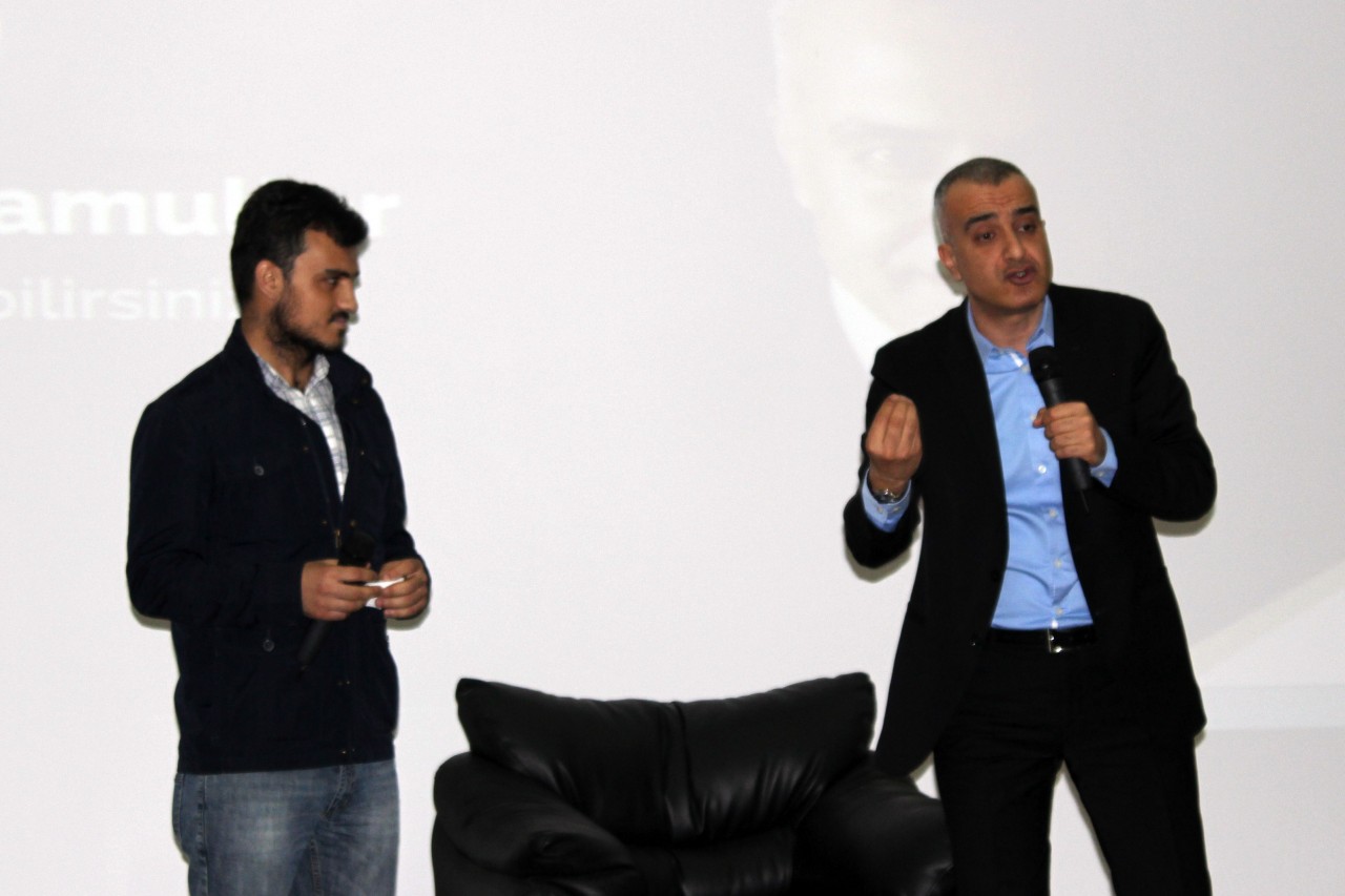 Bekir Develi Gümüşhane’de Gençlerle Buluştu 4