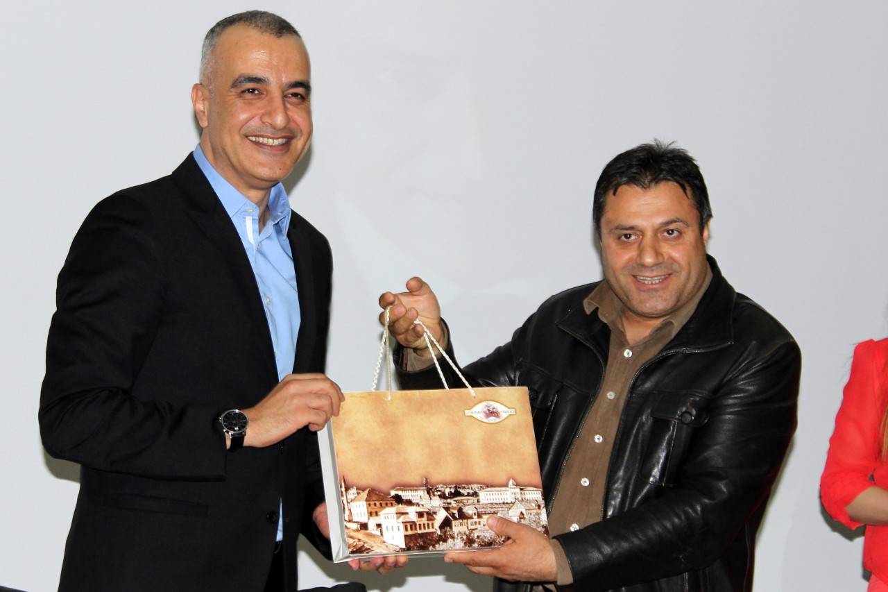 Bekir Develi Gümüşhane’de Gençlerle Buluştu 6