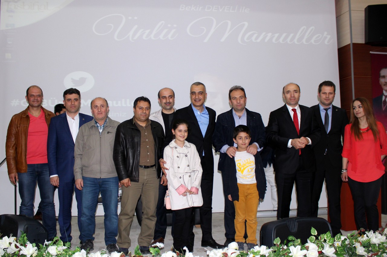 Bekir Develi Gümüşhane’de Gençlerle Buluştu 7