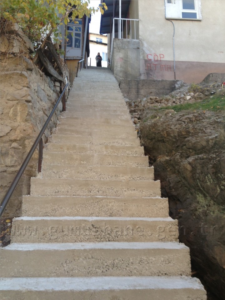 Belediye'den Her Mahalleye Yeni Bir Merdiven 1