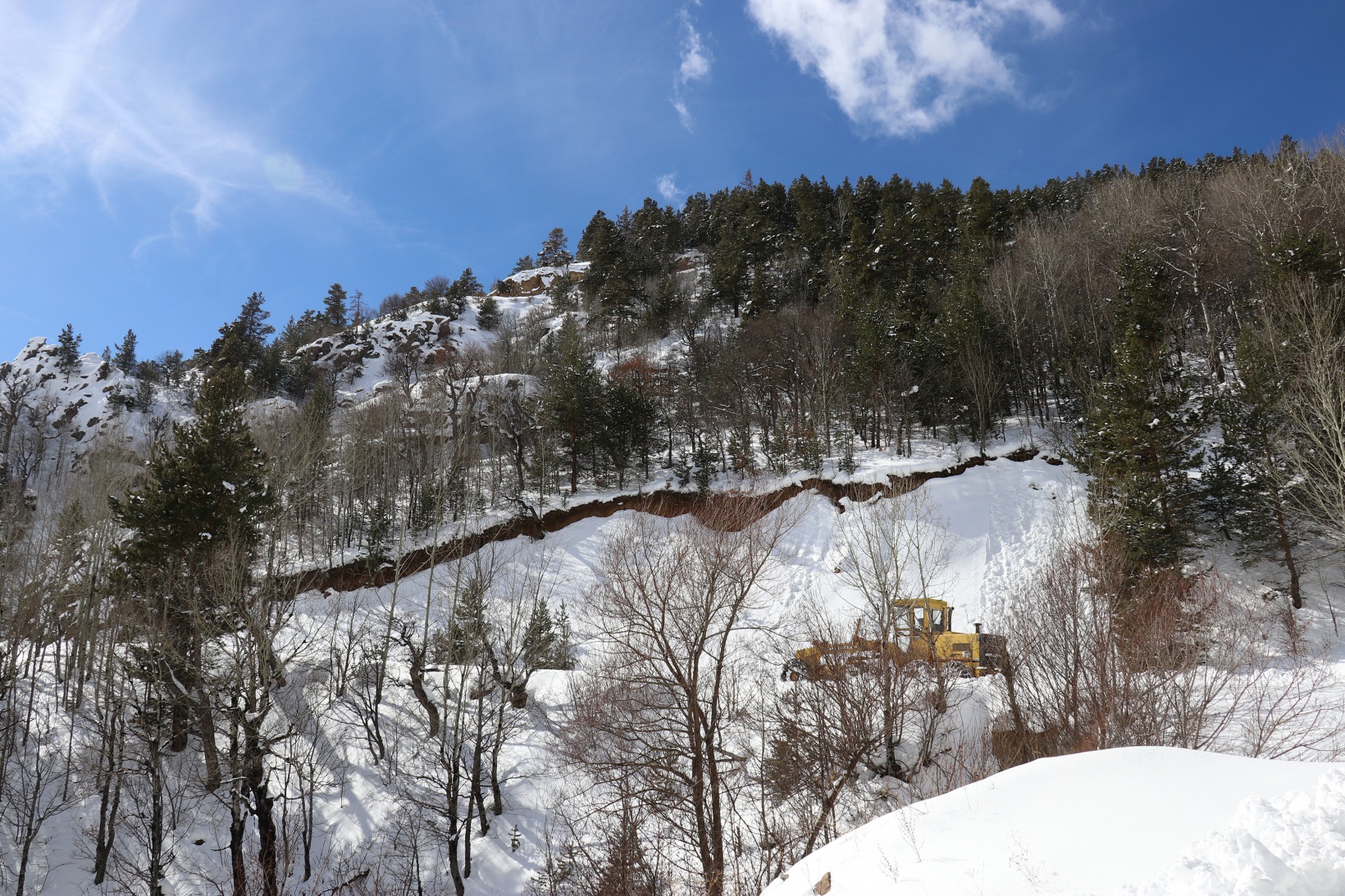 Gümüşhane’de karla mücadele çalışmaları sürüyor 14
