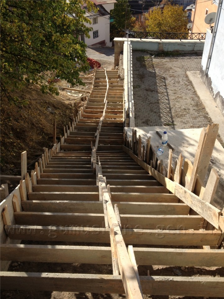 Belediye'den Her Mahalleye Yeni Bir Merdiven 2