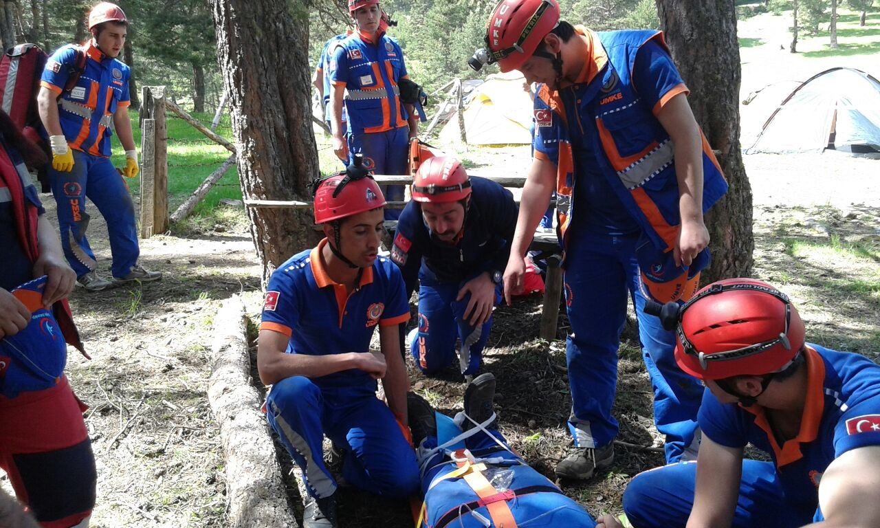 Bölge UMKE temel eğitimi Gümüşhane’de yapıldı 7