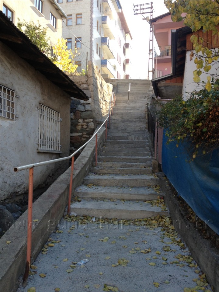 Belediye'den Her Mahalleye Yeni Bir Merdiven 4