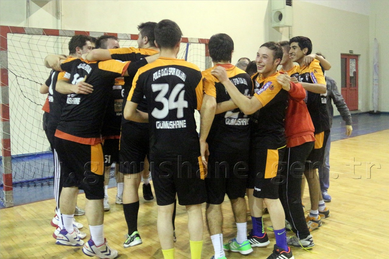 Ve Polis Gücü play-off’ta 3