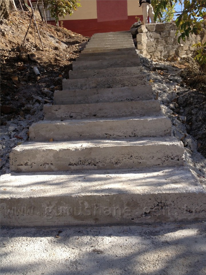 Belediye'den Her Mahalleye Yeni Bir Merdiven 6