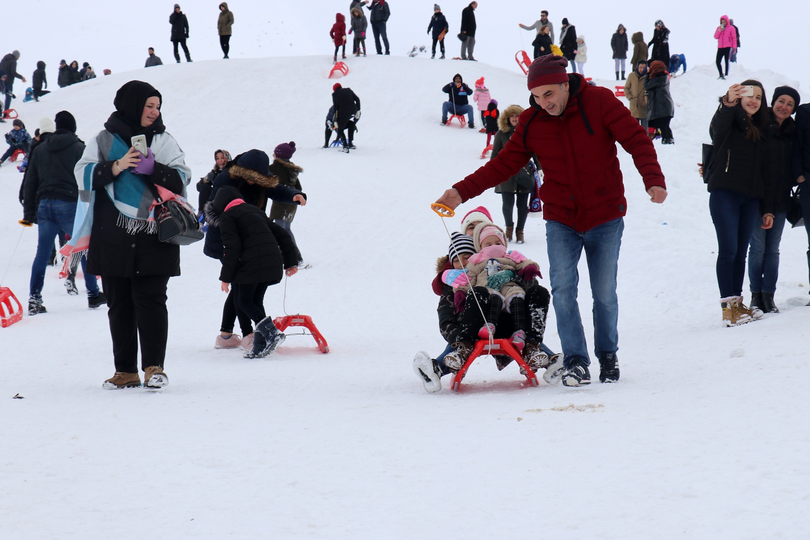 Zigana dağı yarıyıl tatilinde doldu taştı 23