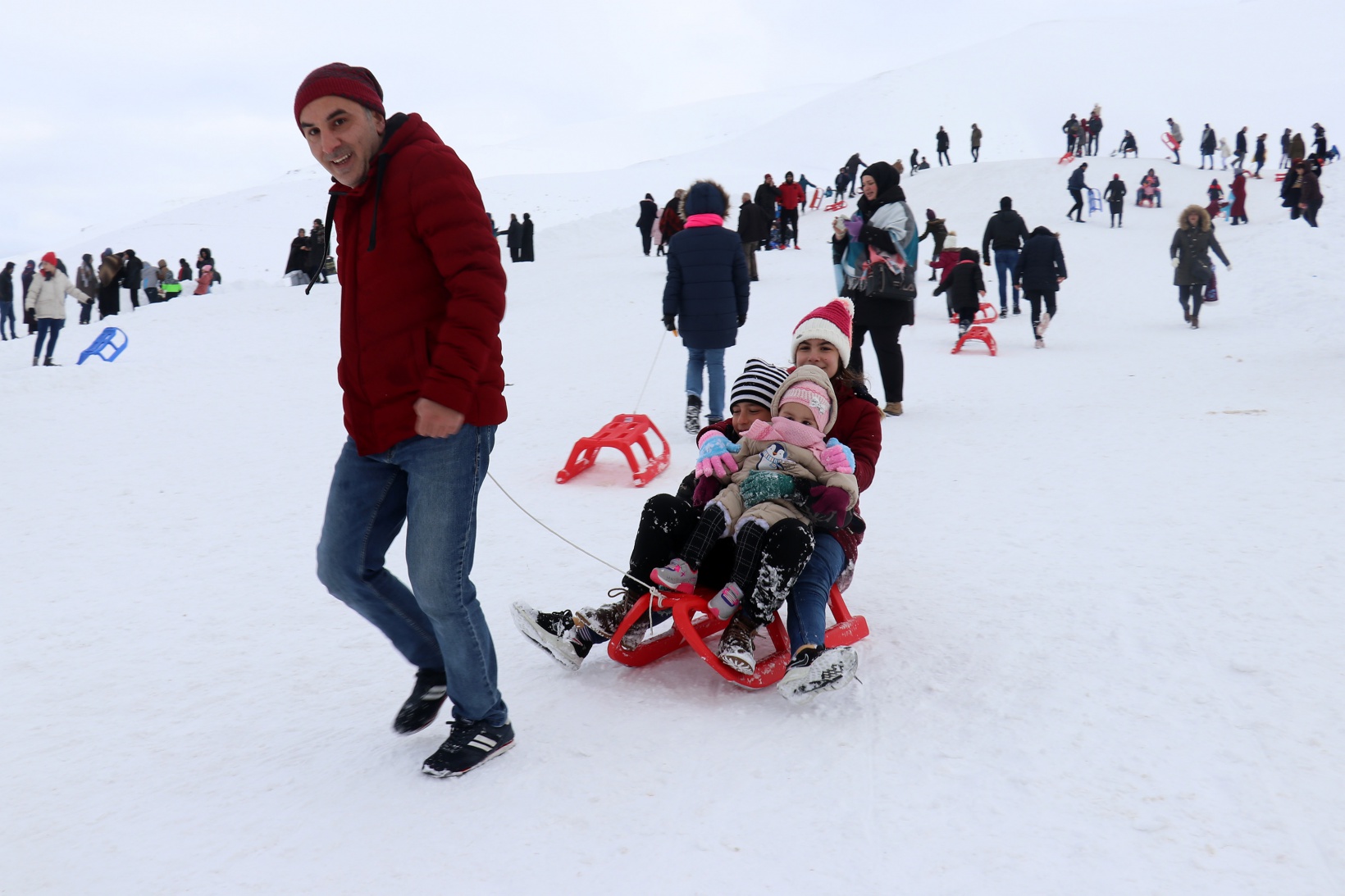 Zigana dağı yarıyıl tatilinde doldu taştı 13