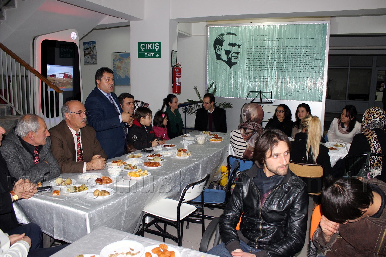 Gençlik Merkezinde Herfene Gecesi 1