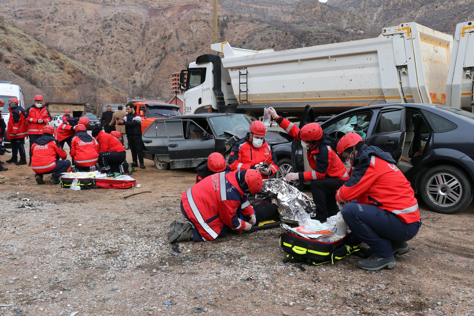 Gümüşhane UMKE’den nefes kesen tatbikat 15