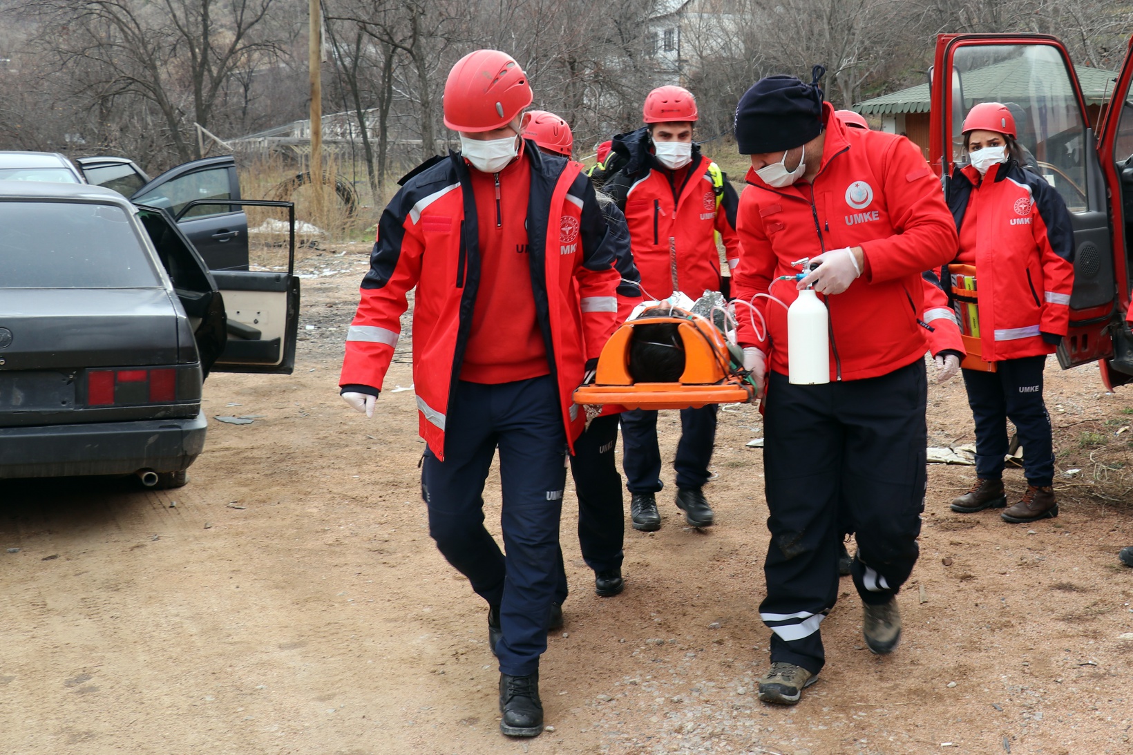 Gümüşhane UMKE’den nefes kesen tatbikat 11