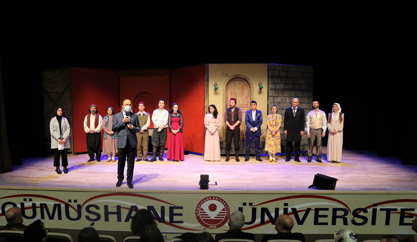 “Kuyucaklı Yusuf” büyük beğeni topladı 7