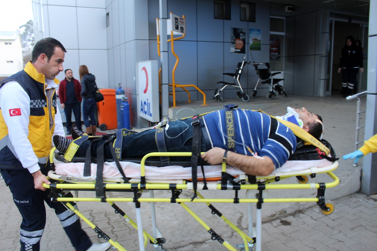 Gümüşhane'de kaza: 3 yaralı 25