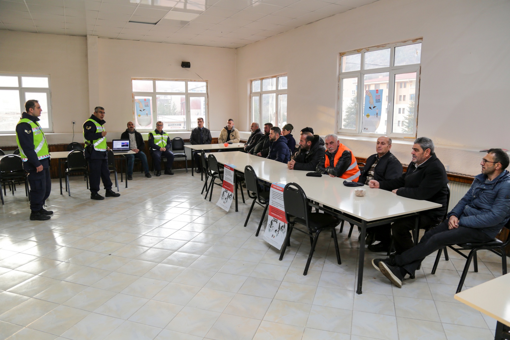 Jandarma’dan Özel İdare personeline trafik güvenliği eğitimi 6