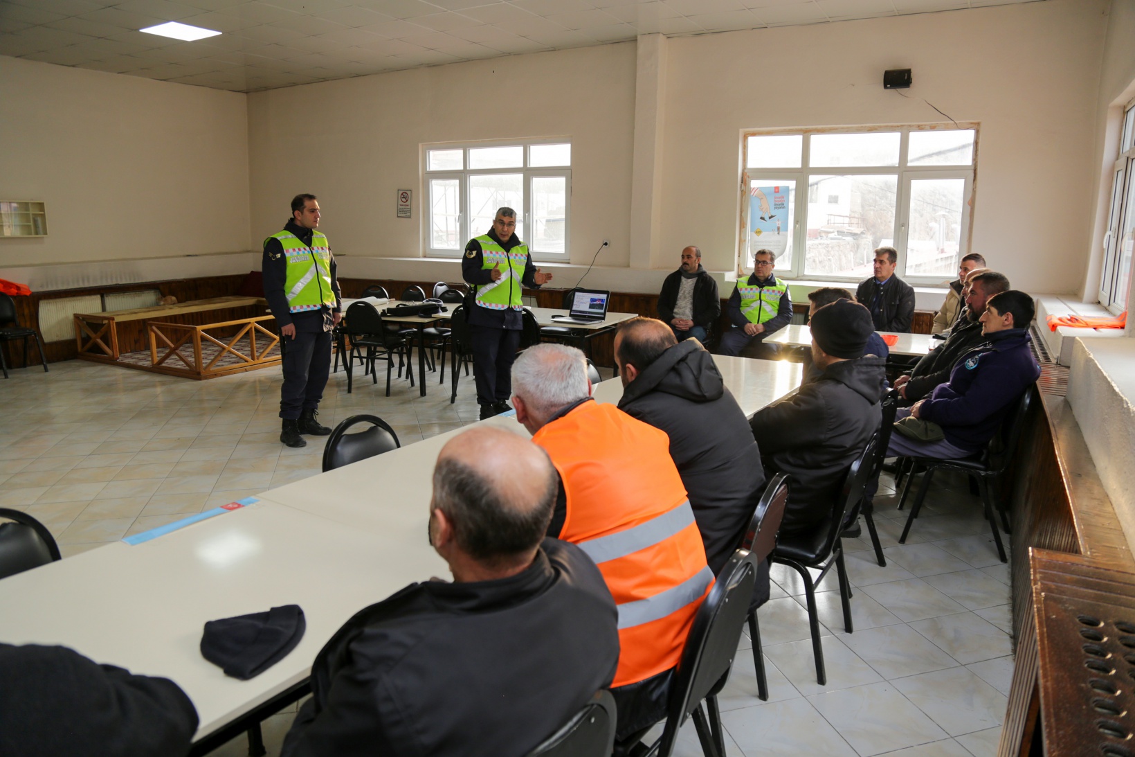 Jandarma’dan Özel İdare personeline trafik güvenliği eğitimi 2