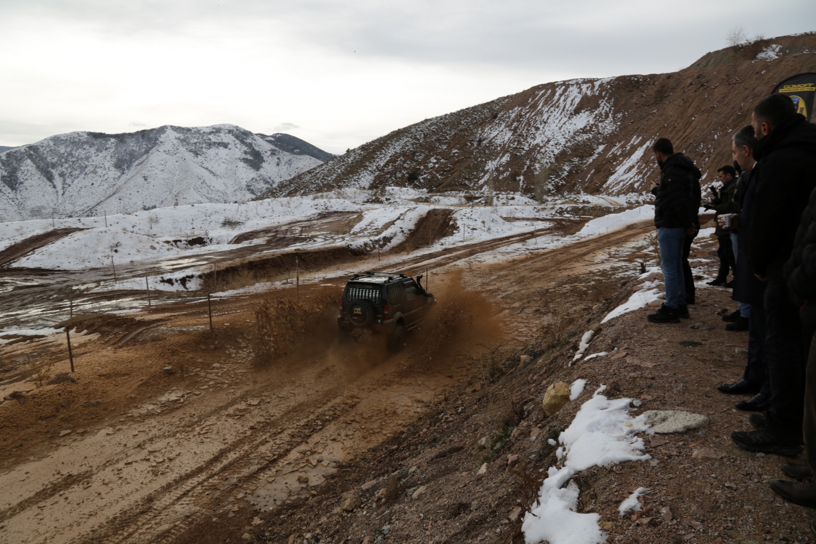 Vali Tanrısever Off-Road parkurunu test etti 6