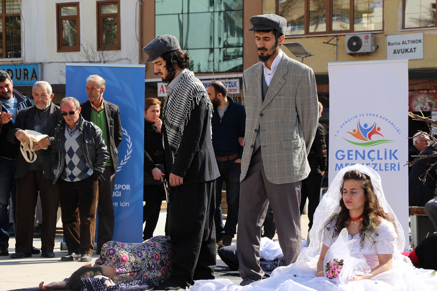 Gençlik Merkezi kadına şiddette dikkat çekti 3