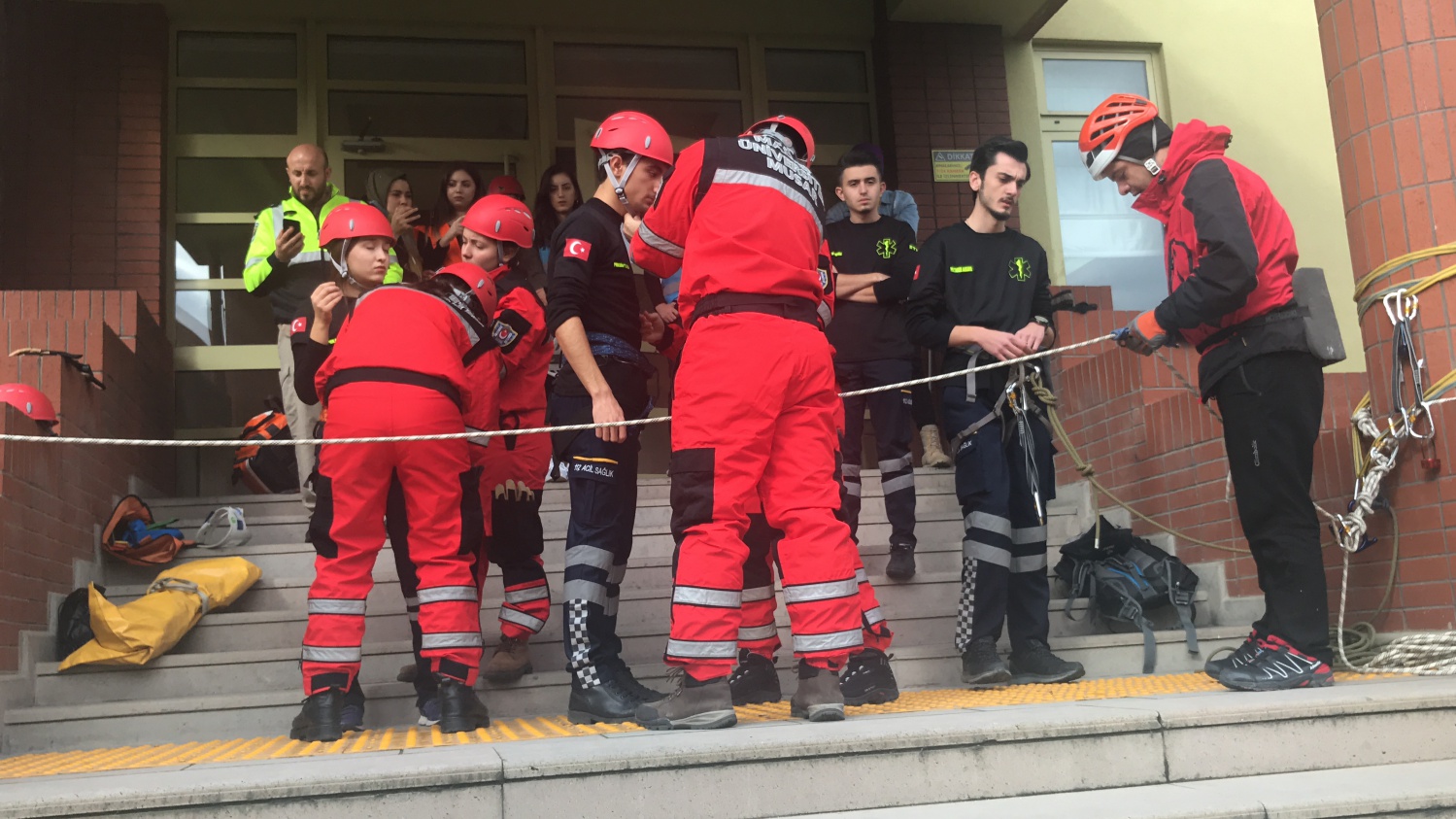 GÜ’lü öğrenciler Uniralli’den ödülle döndü 2