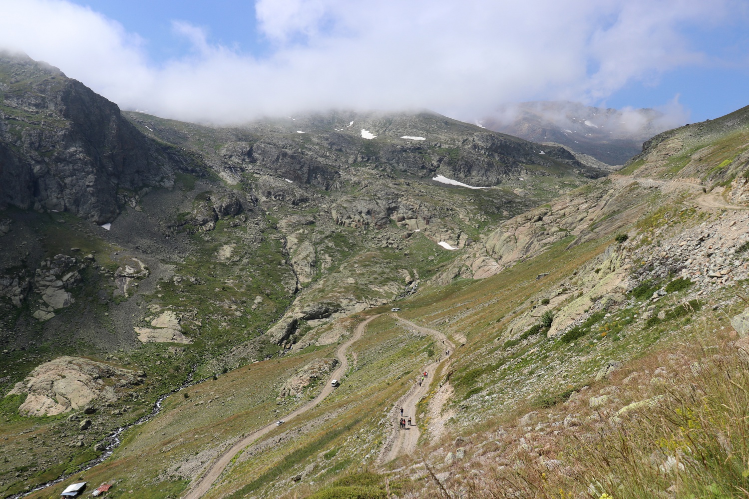 Yüksek zirvelerin cenneti: Artabel Gölleri Tabiat Parkı 34