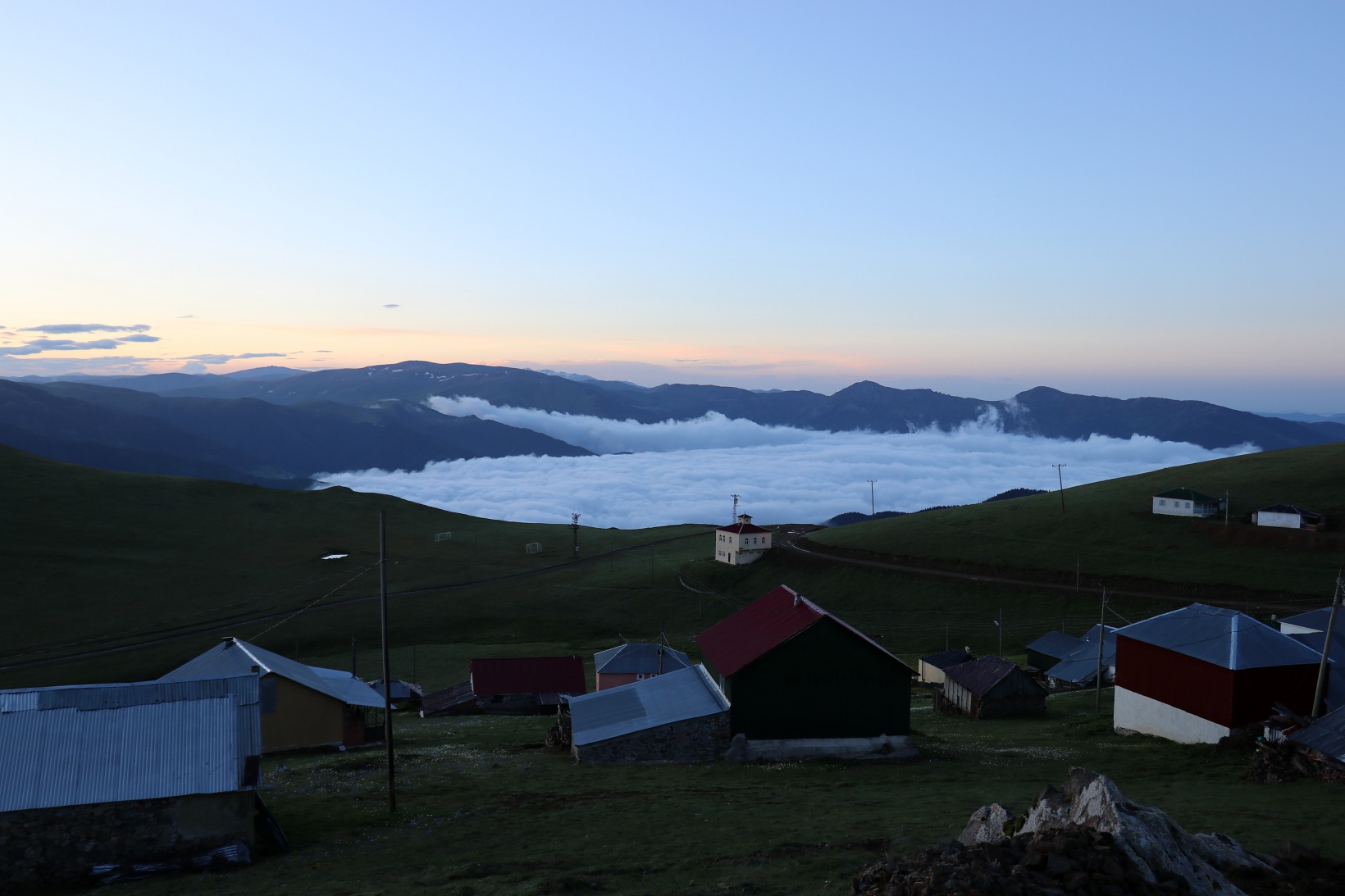 Gümüşhane’de eşsiz sis denizi manzarası 7