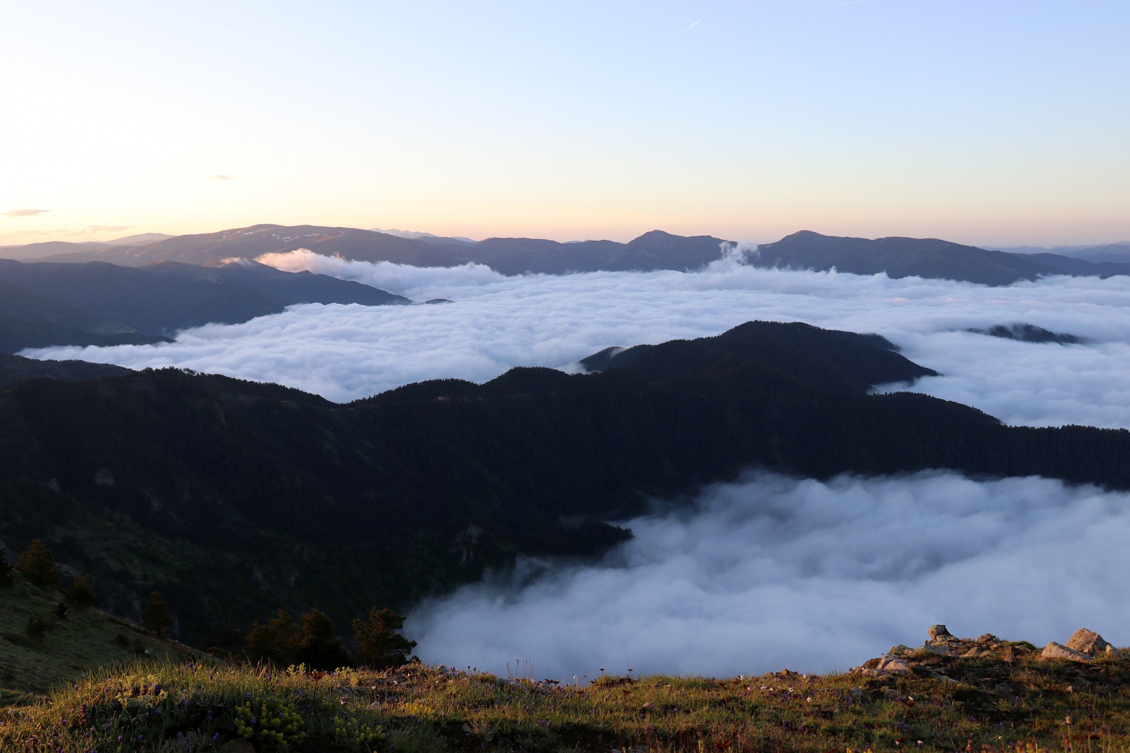 Gümüşhane’de eşsiz sis denizi manzarası 3