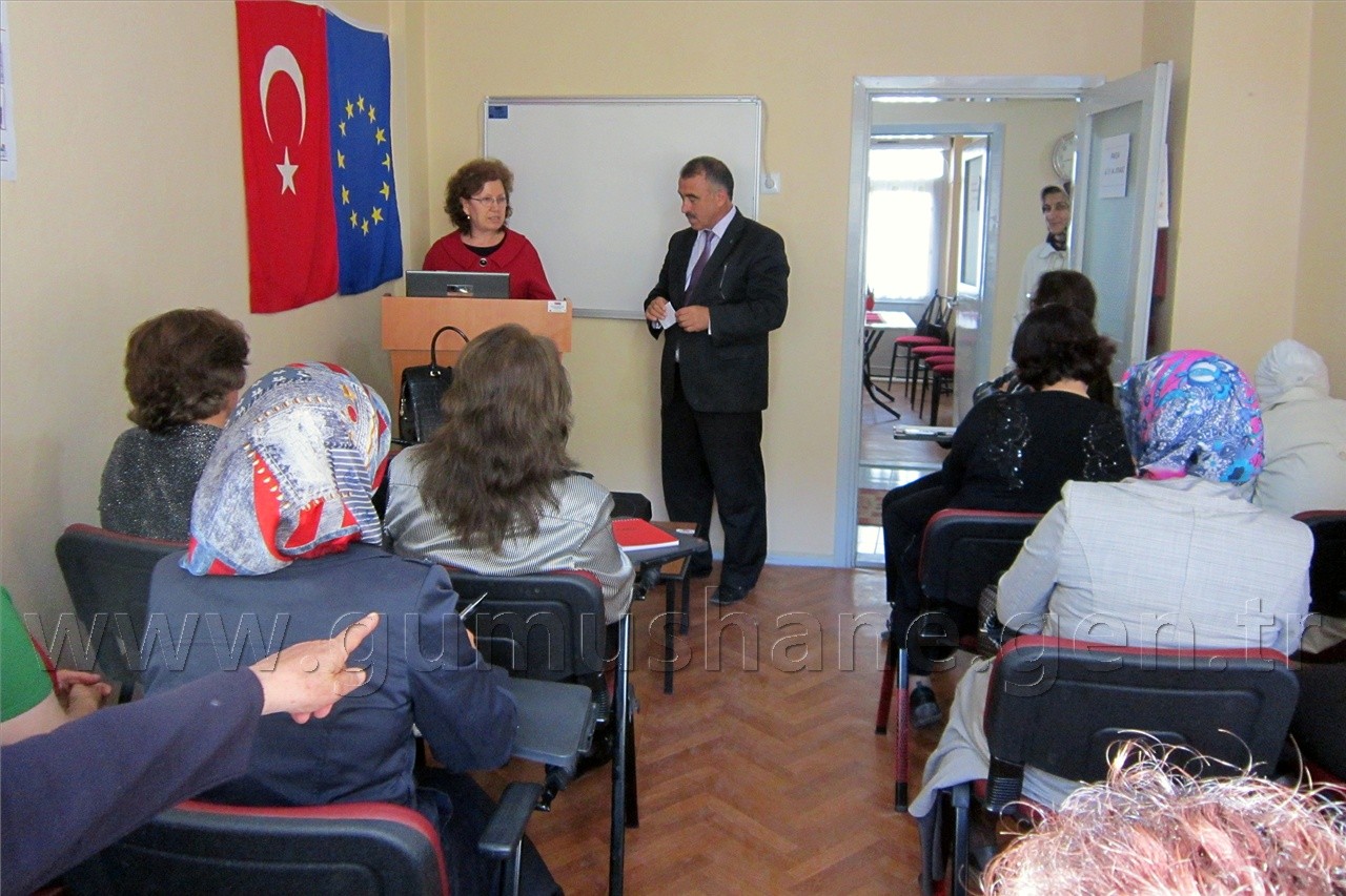 Gümüşhaneli Kadınlara Siyaset Dersi 3