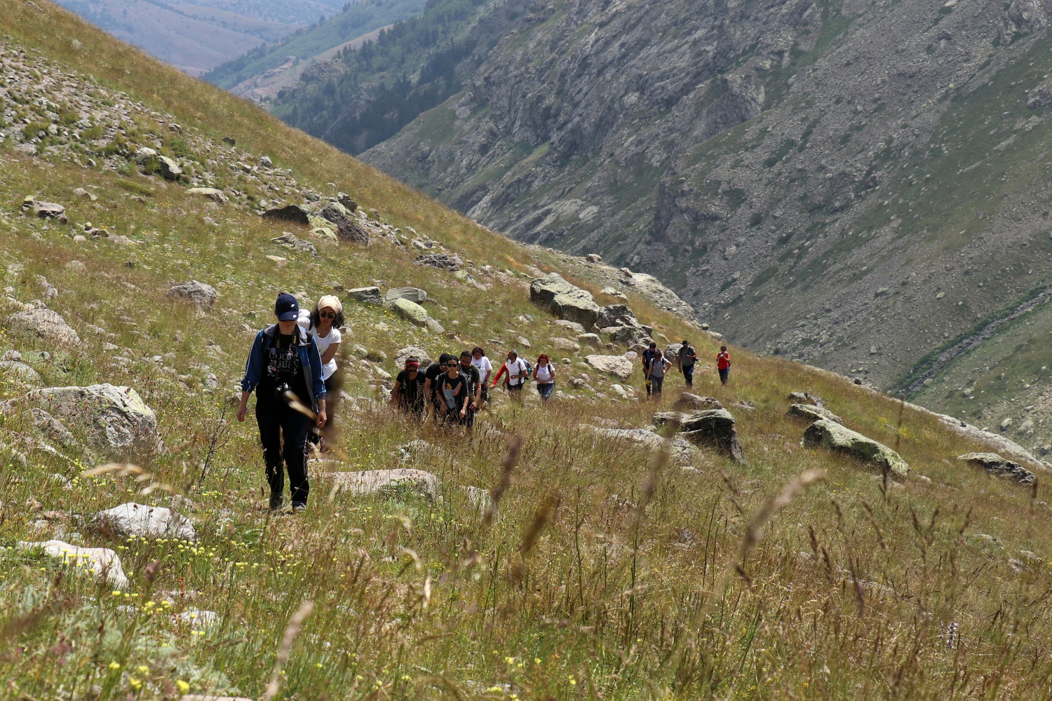 Yüksek zirvelerin cenneti: Artabel Gölleri Tabiat Parkı 41