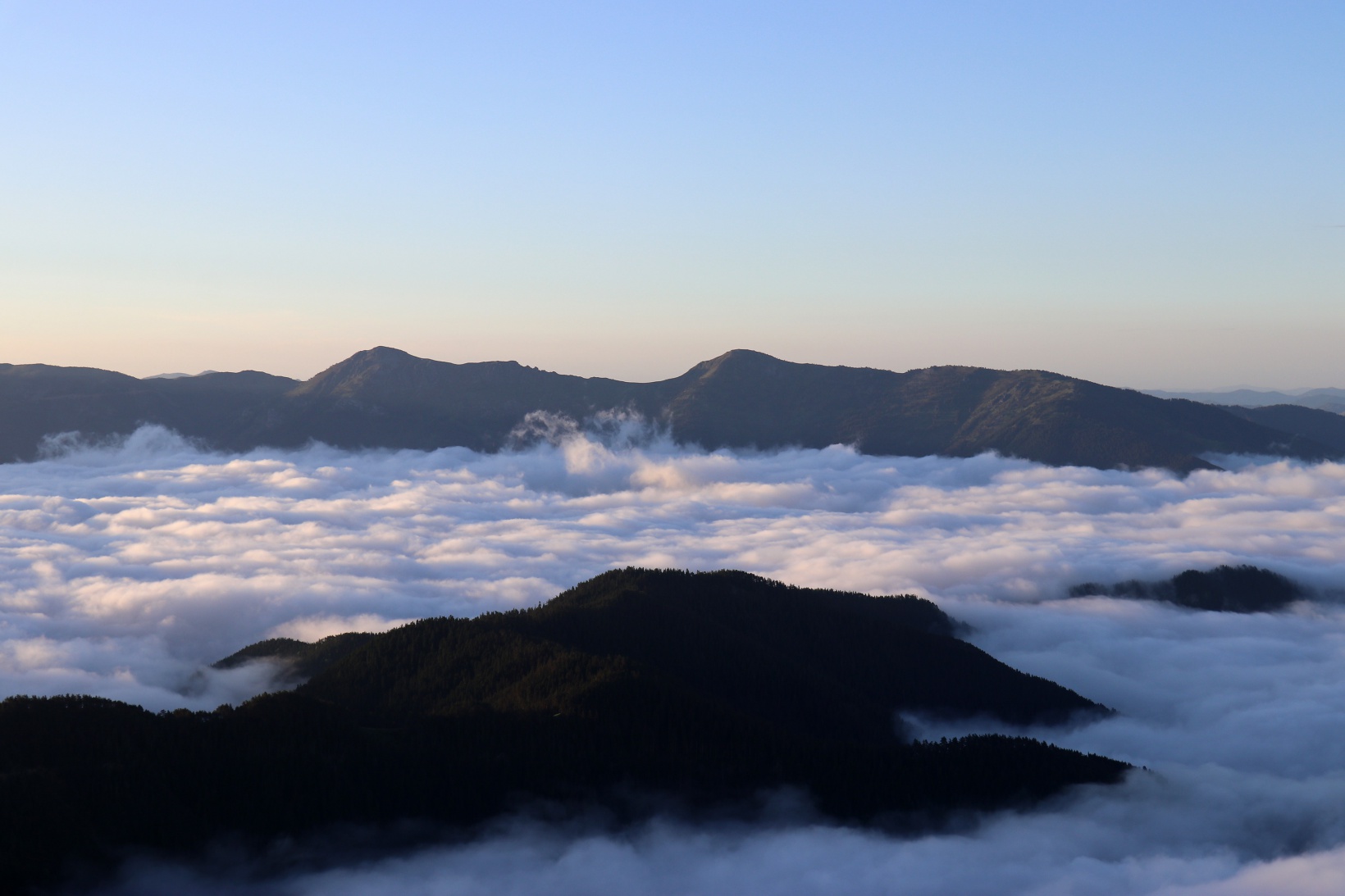 Gümüşhane’de eşsiz sis denizi manzarası 14