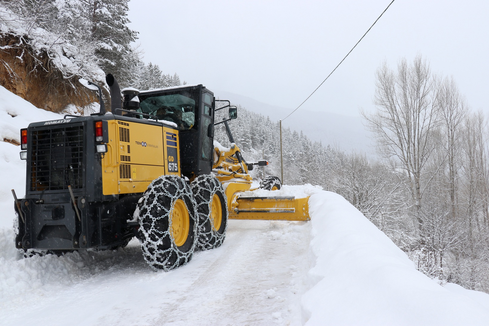 Gümüşhane’de karla mücadele çalışmaları devam ediyor 7