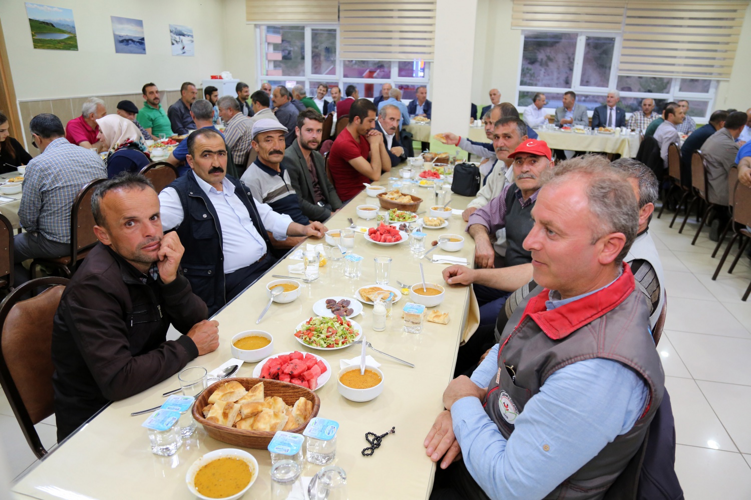 İl Özel İdaresi’nin emekçileri aynı iftar sofrasında buluştu 4
