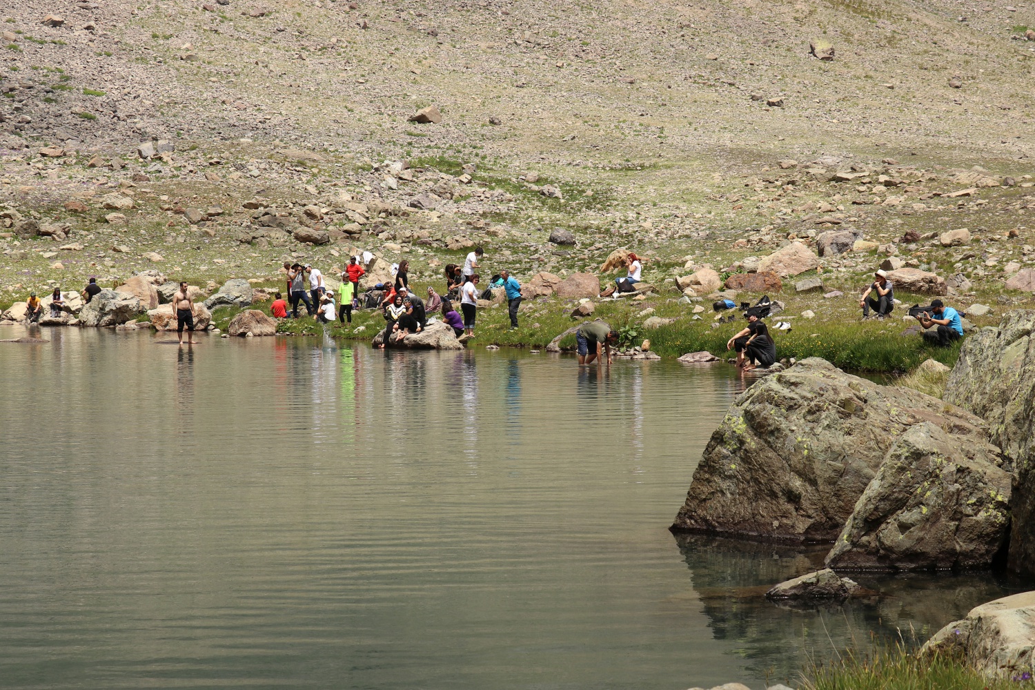 Yüksek zirvelerin cenneti: Artabel Gölleri Tabiat Parkı 64