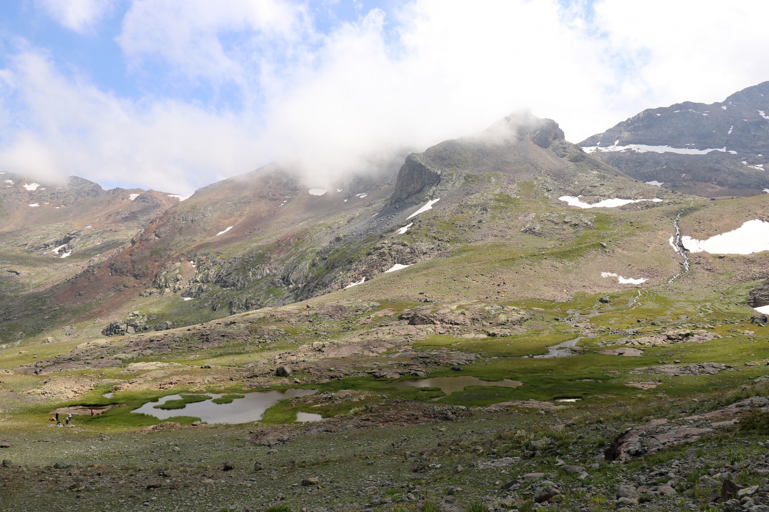 Yüksek zirvelerin cenneti: Artabel Gölleri Tabiat Parkı 81