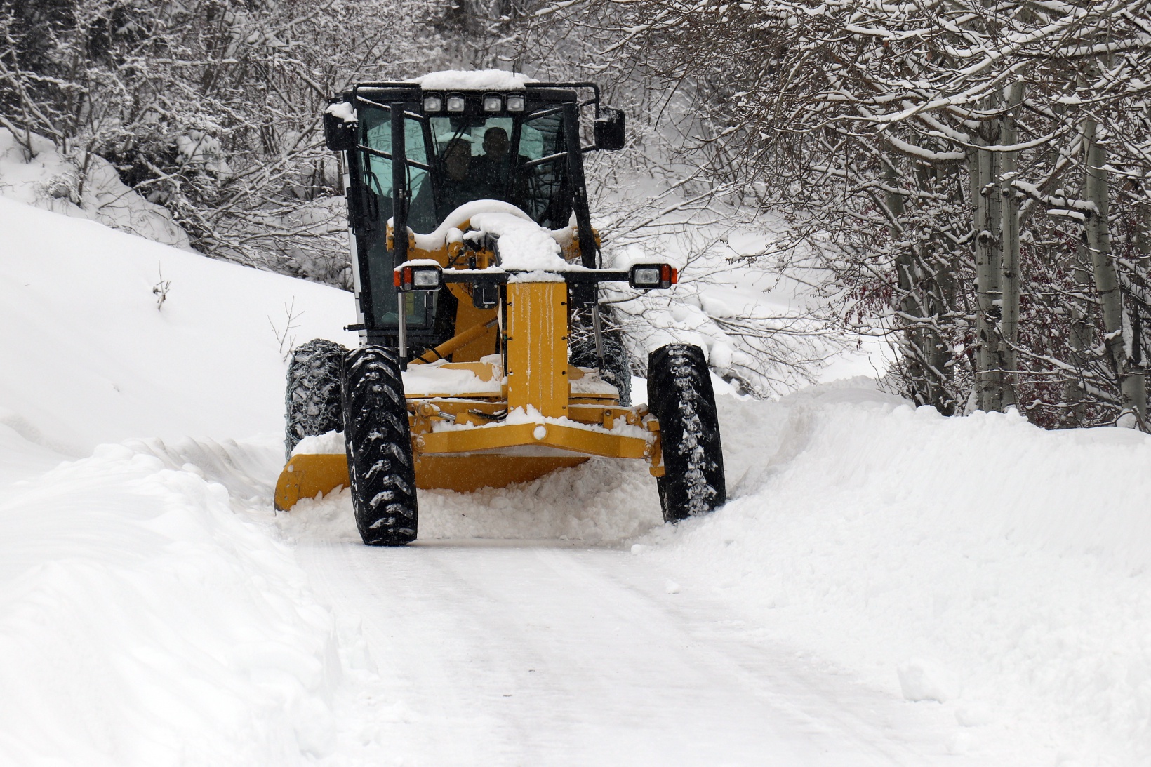 Gümüşhane’de karla mücadele çalışmaları devam ediyor 15