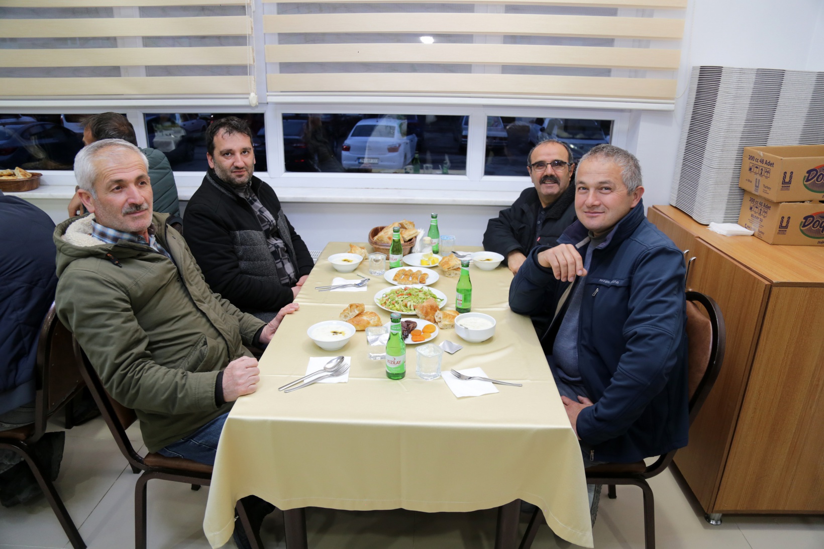 Vali Tanrısever İl Genel Meclisi üyeleri ve İl Özel İdaresi’nin emekçileriyle iftar yaptı 17