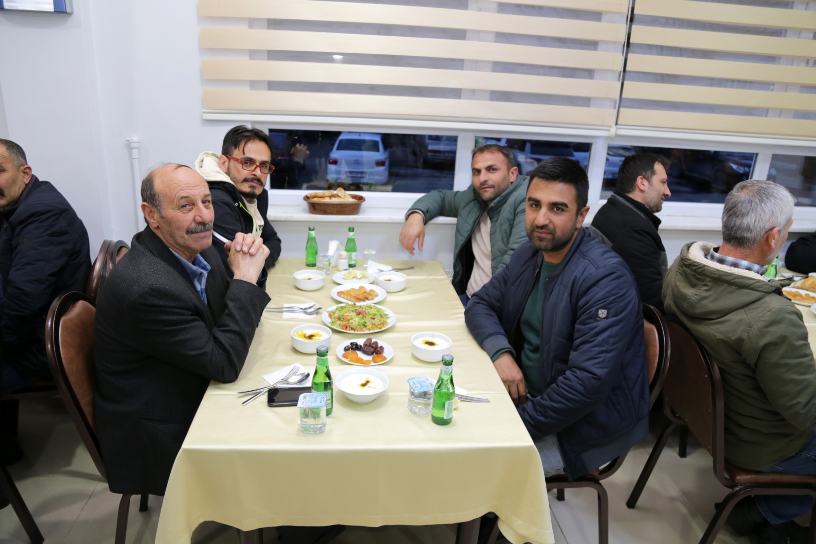 Vali Tanrısever İl Genel Meclisi üyeleri ve İl Özel İdaresi’nin emekçileriyle iftar yaptı 11