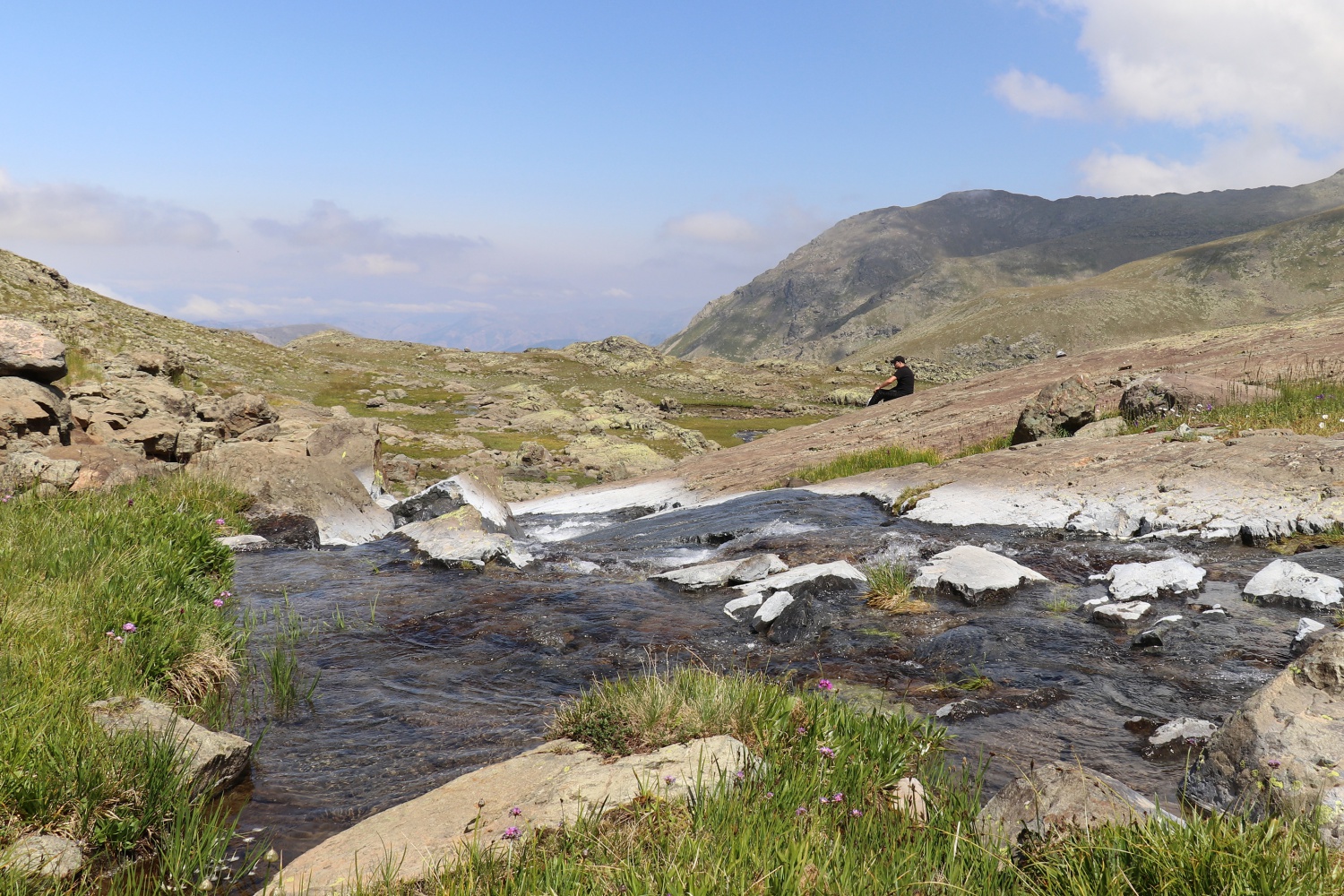 Yüksek zirvelerin cenneti: Artabel Gölleri Tabiat Parkı 80