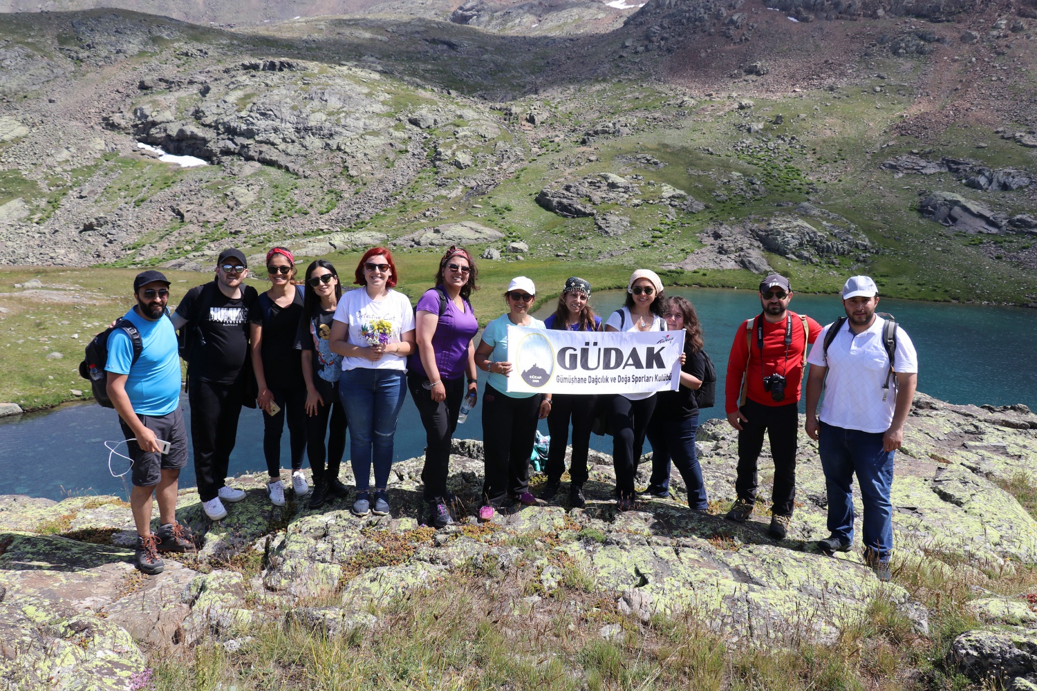Yüksek zirvelerin cenneti: Artabel Gölleri Tabiat Parkı 35