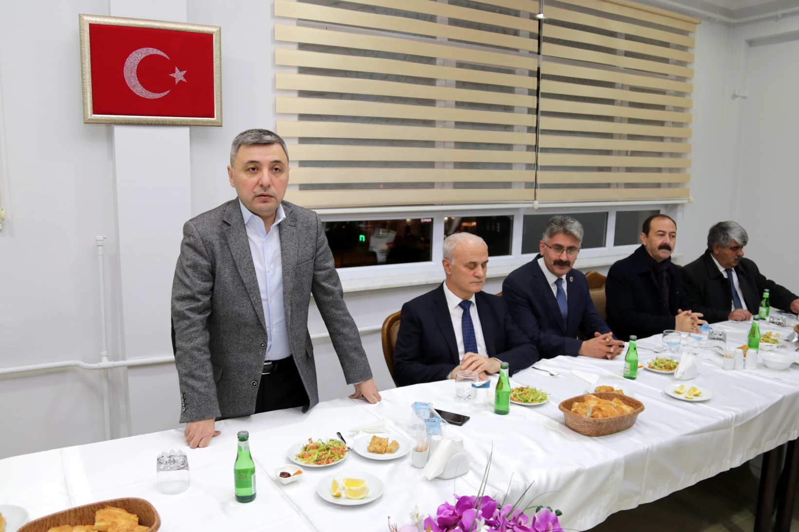 Vali Tanrısever İl Genel Meclisi üyeleri ve İl Özel İdaresi’nin emekçileriyle iftar yaptı 12