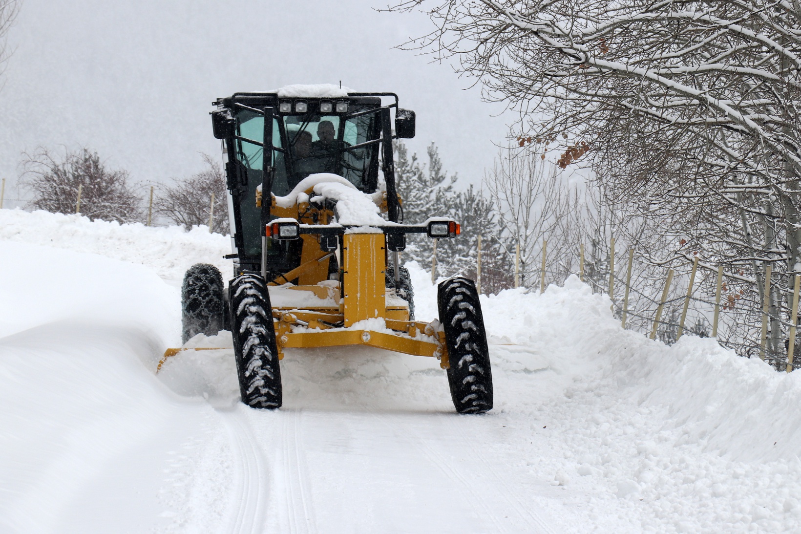 Gümüşhane’de karla mücadele çalışmaları devam ediyor 5