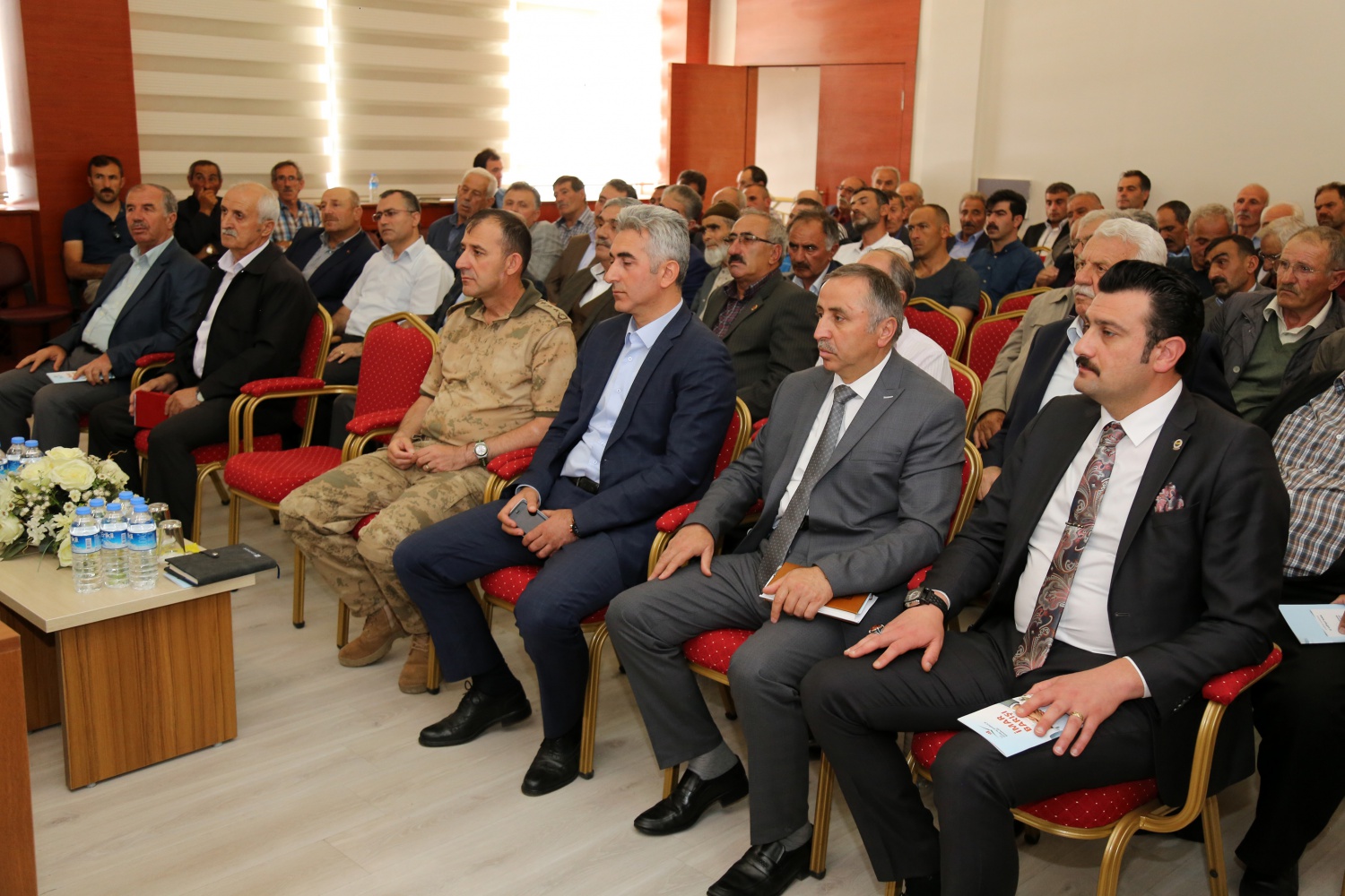 Gümüşhane’de köy muhtarları imar barışı hakkında bilgilendirildi 8