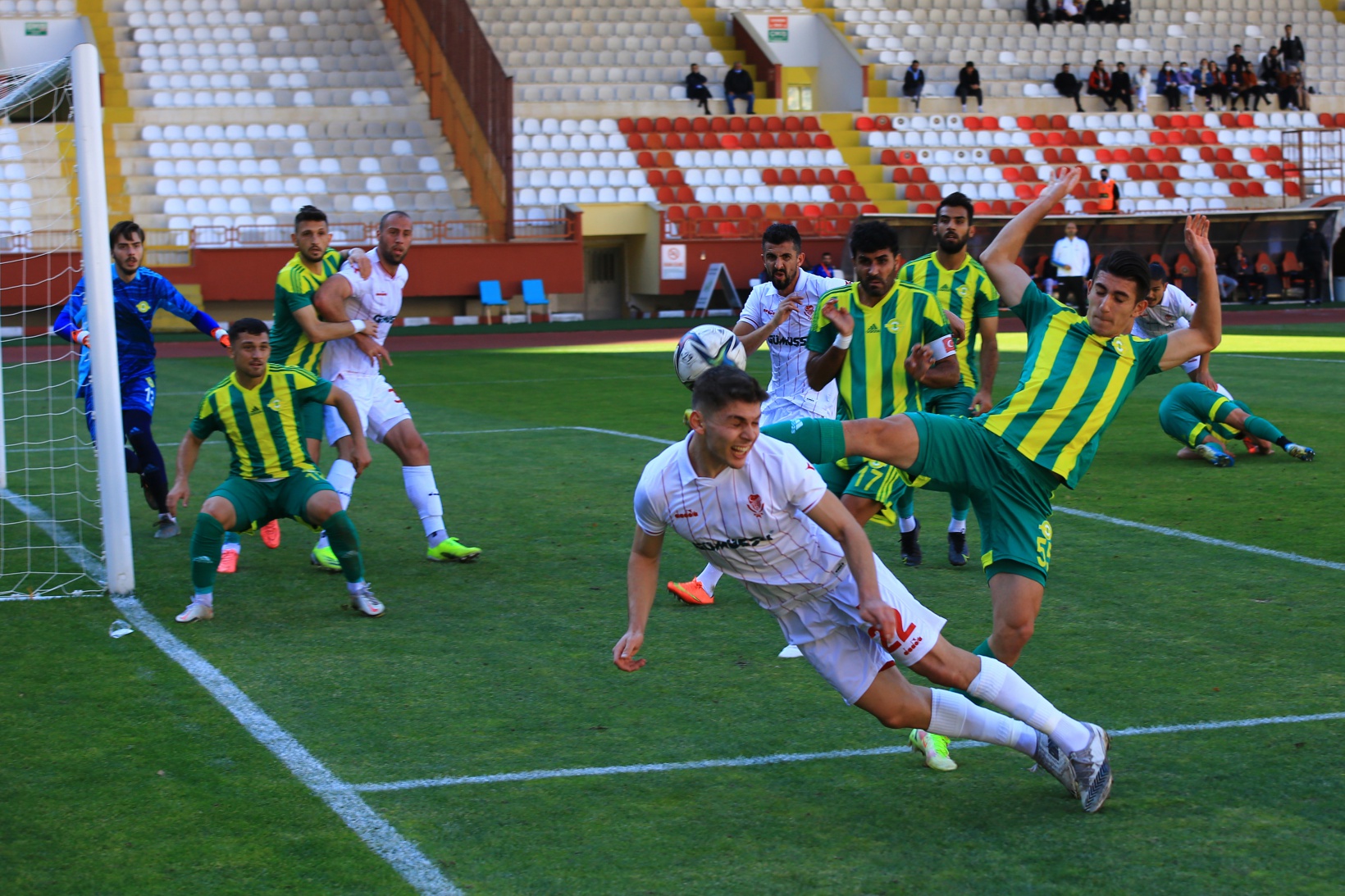 Gümüş evinde 1 puan aldı 4